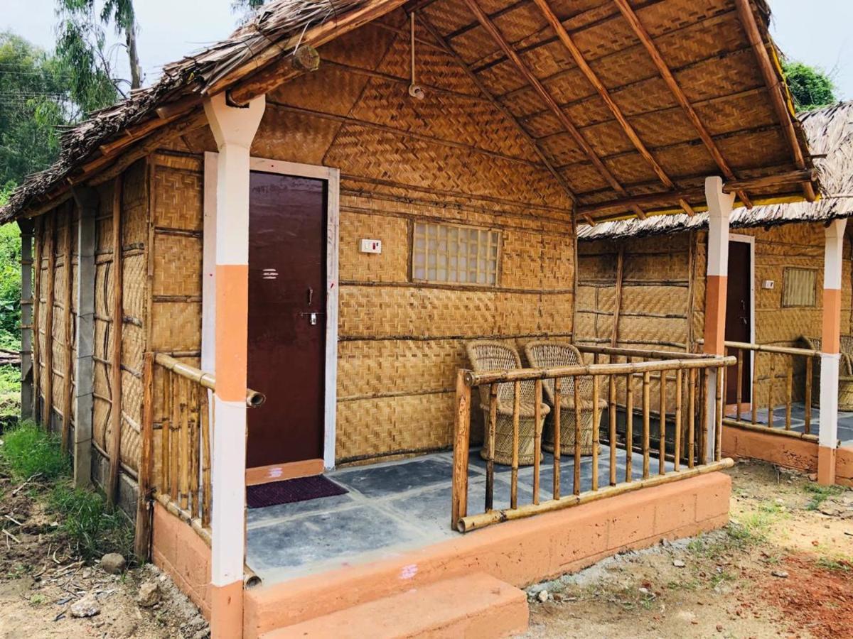 Island Vibes Hampi Guesthouse Exteriör bild